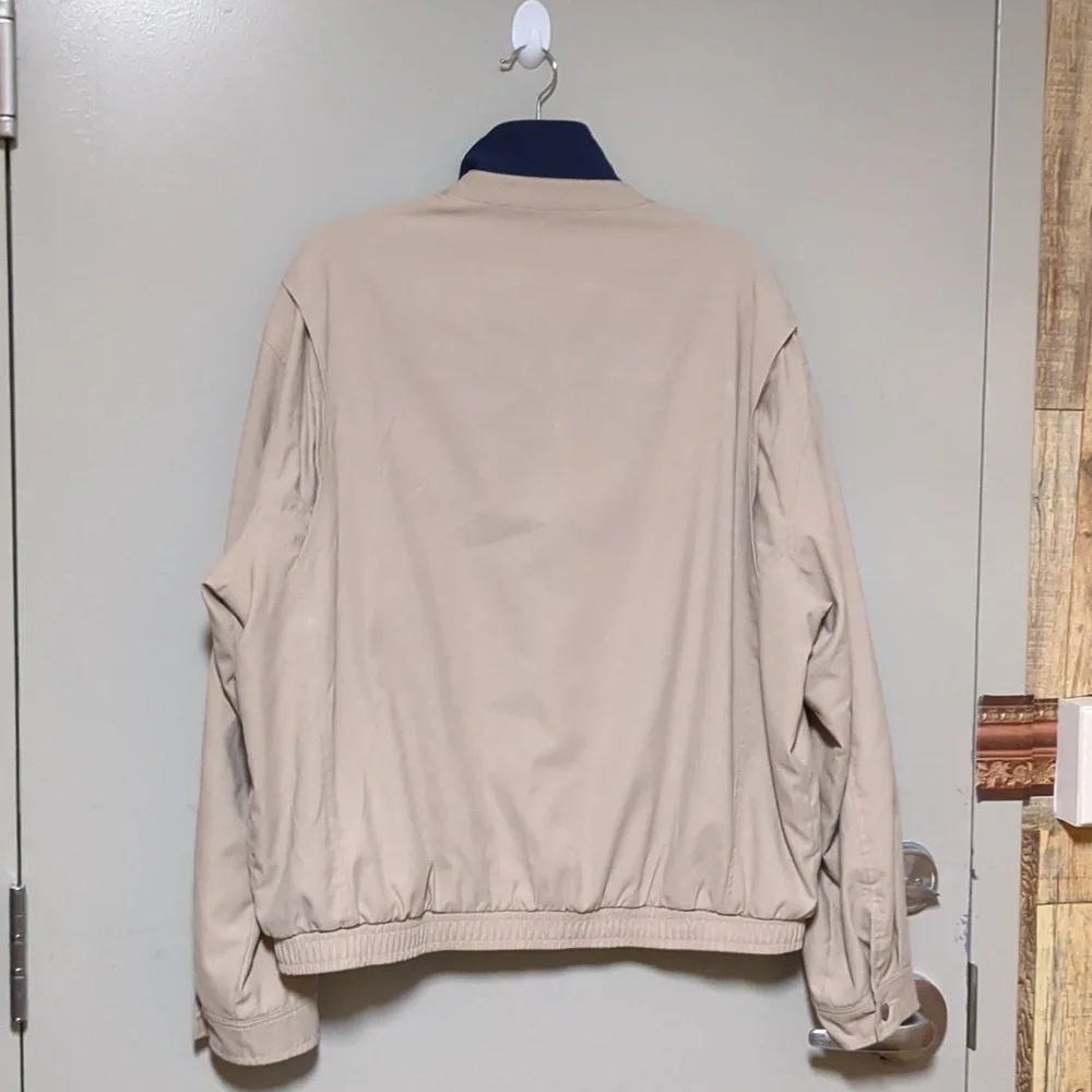 Jacket - Picture 5 of 5